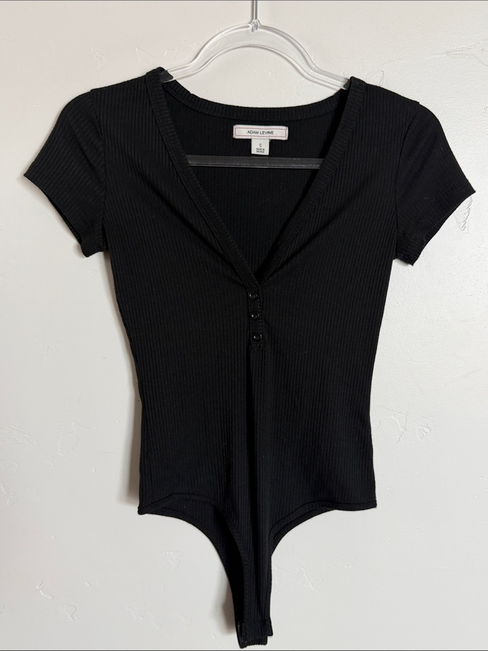 Adam Levine Ribbed Bodysuit Short-Sleeve Casual V-Neck Buttons
